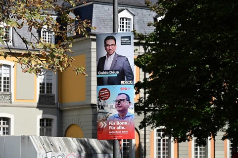 Posters for the North Rhine-Westphalia municipal election campaign in Bonn around the Hofgarten in