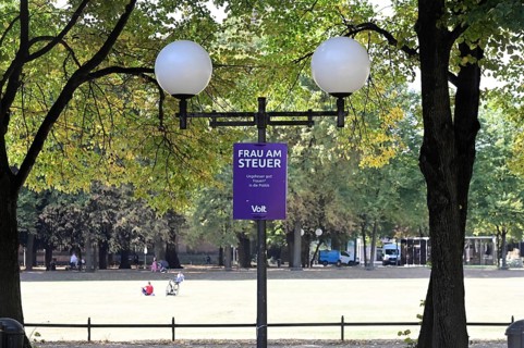 Posters for the North Rhine-Westphalia municipal election campaign in Bonn around the Hofgarten in