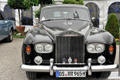 Black classic Rolls-Royce vintage car with detailed front view presented, Retro Classics meets