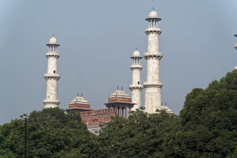 Mausoleum of Itimat-ud-Daula, Tomb, Agra, Uttar Pradesh, India, Asia, Detailed view of towers of a