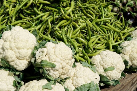 Kota, Rajasthan, North India, Asia, Fresh vegetables with cauliflower and green beans on a market