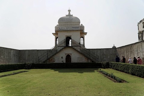 Kota, Rajasthan, North India, Asia, Old building with stairs in a well-kept garden, India
