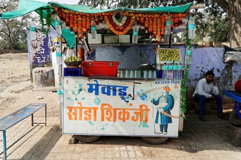 Kota, Rajasthan, North India, Asia, street stall with drinks and colourful decoration, India