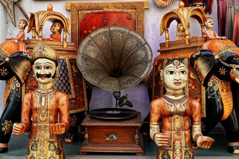 Udaipur, Rajasthan, North India, India, Asia, Detailed decorated traditional figures and a