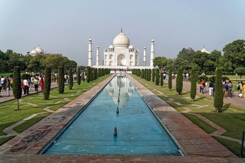 Taj Mahal Tomb, UNESCO World Heritage Site, Agra, Uttar Pradesh, India, Asia, Famous mausoleum by