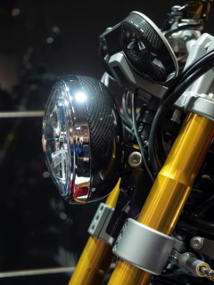 Close-up of a motorbike with golden forks and modern headlights, dortmund, deutchland