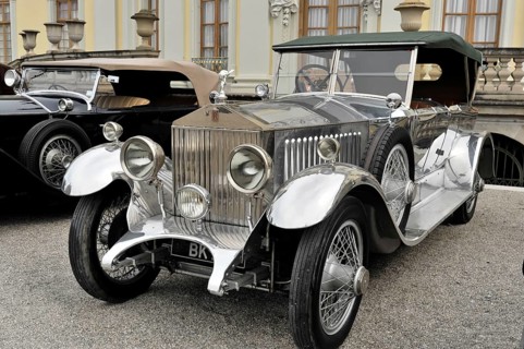 Rolls-Royce Silver Ghost, USA, from model year 1921, silver vintage car with open top, presents