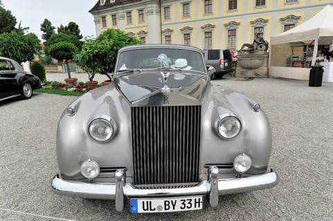 Rolls-Royce Silver Cloud II, built in 1961, classic car, shiny silver classic car with classic