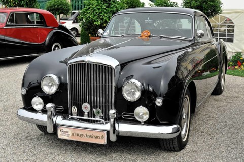 Elegant black Bentley classic car with shiny bodywork and eye-catching front, Retro Classics meets
