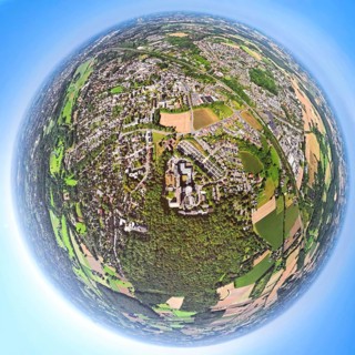 Aerial view, St. Barbara Klinik with car park and helipad, forest area and local recreation area