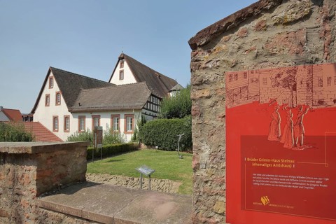 Entrance with text plaque to the Brothers Grimm House, museum, inscription, Steinau an der Straße,