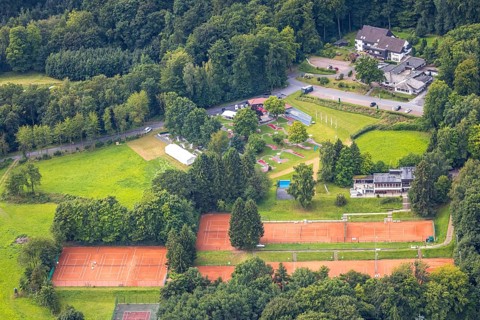 Aerial view, tennis courts TC Tennisclub Neheim-Hüsten und Minigolfanlage MSK Neheim-Hüsten e.V.,