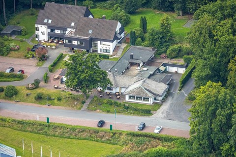Aerial photo, Rodelhaus Hotel and Restaurant, Neheim, Arnsberg, Ruhr area, North Rhine-Westphalia,