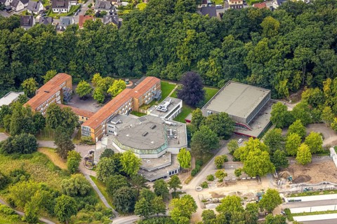 Aerial view, cultural centre Berliner Platz and Franz-Stock-Gymnasium, Hüsten, Arnsberg, Ruhr area,