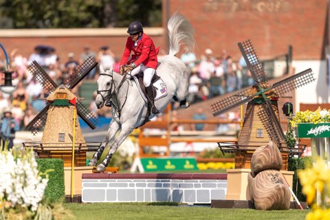 Aaron Vale of the USA, riding Styles, competes in the first round of the 2025 BMO Nations Cup
