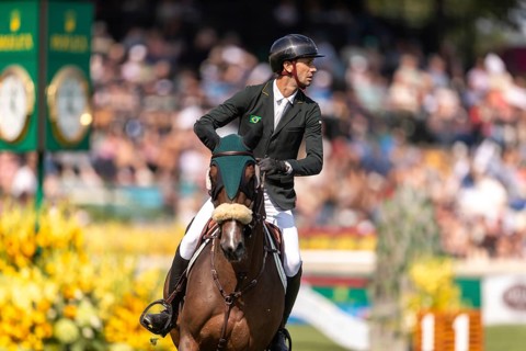 Pedro Junquiera Muylaert of Brazil, riding Quax 76, competes in the first round of the 2025 BMO