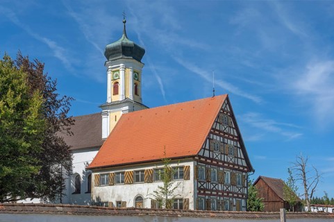 Hospital chapel in Bärenweiler from 1619 and pointed gable façade with half-timbering near