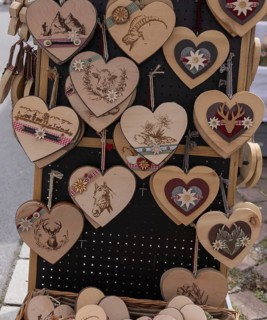 Hearts, wood, craft, tradition, farmers' market, Taxenbach, Pinzgau