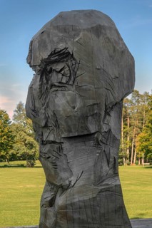 Wooden sculpture by Klaus Prior, New Castle in Kisslegg, Allgäu, Baden-Württemberg, Germany