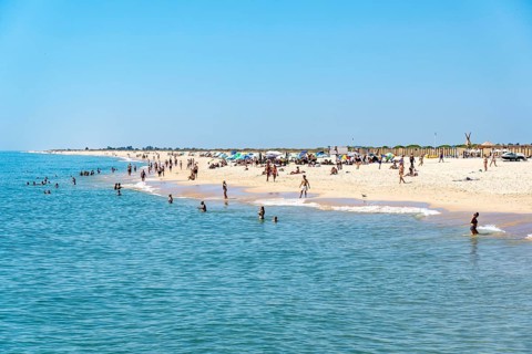 Kilometre-long beach Praia da Ilha de Tavira, on the island off Tavira, partly managed, Algarve,
