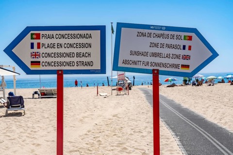 Kilometre-long beach Praia da Ilha de Tavira, on the island off Tavira, partly managed, Algarve,