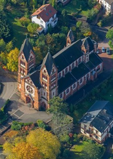 Aerial photo, parish church of St Lutwinus, Mettlach, Saarland, Germany, Europe, birds-eyes view,