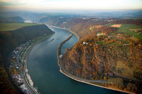 The Loreley, Lorelei, slate cliffs in the UNESCO World Heritage Upper Middle Rhine Valley near