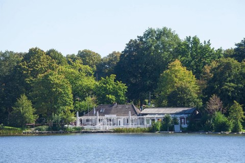 Outer mill pond in Harburg City Park, Harburg, Hamburg, Germany