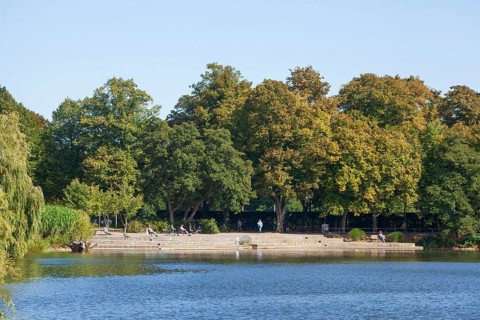 Outer mill pond in Harburg City Park, Harburg, Hamburg, Germany