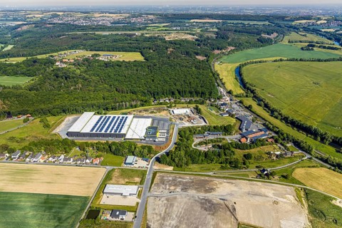 Aerial photograph, company building Trio-Leuchten GmbH, industrial estate, new development area Gut