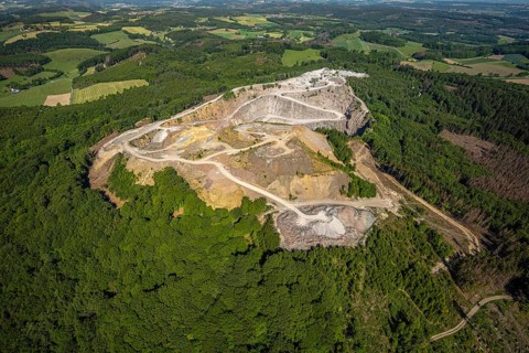 Aerial photo, Heinrich Ebel GmbH quarry, Effenberg plant, Arnsberg, Sauerland, Hochsauerlandkreis,