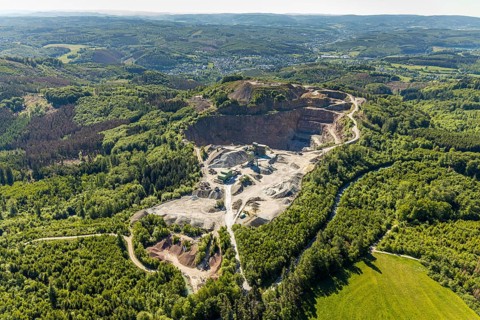 Aerial photo, Heinrich Ebel GmbH quarry, Effenberg plant, Arnsberg, Sauerland, Hochsauerlandkreis,
