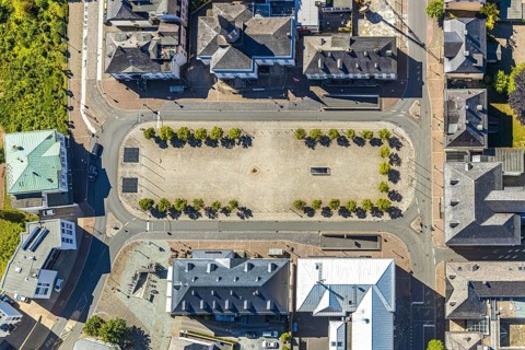 Aerial view, Neumarkt with row of trees, Protestant Church of the Resurrection, Arnsberg,