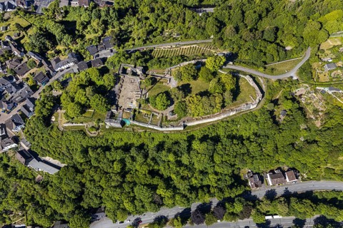 Aerial view, Arnsberg castle ruins, east tower, Arnsberg, Sauerland, Hochsauerlandkreis, North