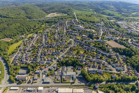 Aerial view, residential area Am Schreppenberg, sports field Schreppenberg, Fröbelschule,
