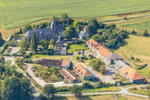Ölinghausen Monastery, monastery building inhabited by the Sisters of St. Mary Magdalene Postel,
