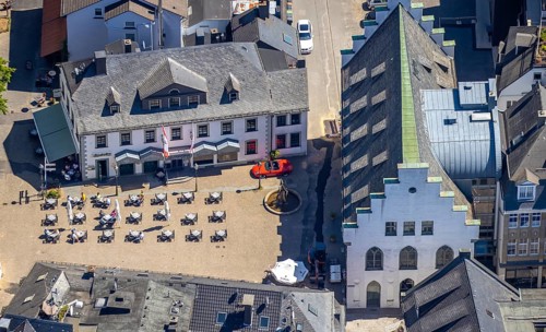 Aerial view, Alter Markt, gastronomy, Südsauerlandmuseum, Attendorn, Sauerland, North