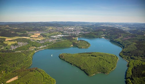 Aerial view, Gilberginsel, Biggesee, excursion boat on the Biggetalsperre, Attendorn, Sauerland,