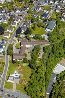 Aerial photo, Gemeinschaftsgrundschule St.-Engelbert, Attendorn, Sauerland, North Rhine-Westphalia,