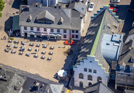 Aerial view, Alter Markt, gastronomy, Südsauerlandmuseum, Attendorn, Sauerland, North