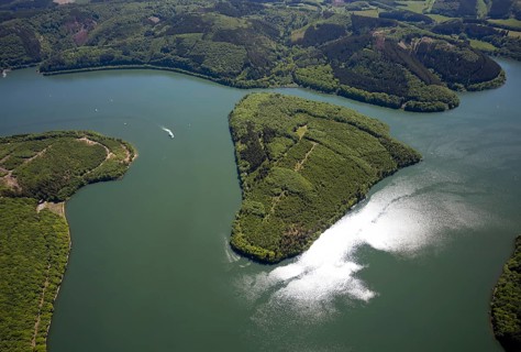 Aerial view, Gilberginsel, Biggesee, excursion boat on the Biggetalsperre, Attendorn, Sauerland,