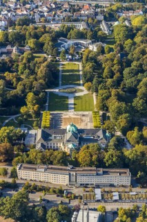 Aerial view, State Spa Bad Oeynhausen, GOP Varieté Theatre Kaiserpalais, Fountain in the spa