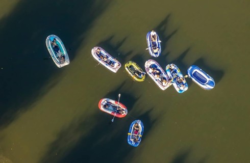 Aerial photo, inflatable boats on the Weser, Rehme, Bad Oeynhausen, Ostwestfalen-Lippe, North