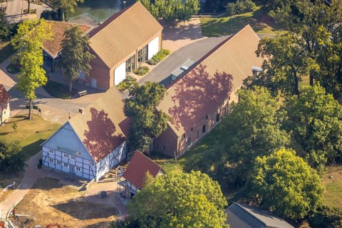 Aerial photograph, Westphalian Salt Worlds Museum, culture barn at Haulle Farm, Sassendorf, Bad