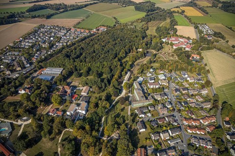 Aerial photo, spa garden, Kinderfachklinik Bad Sassendorf, Neubau, Klinik Wiesengrund, Klinik