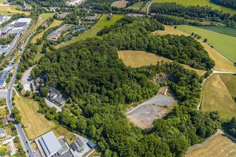 Aerial view, Balver Höhle, Helle industrial estate, Chemische Fabrik Wocklum Gebr. Hertin,