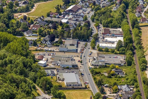 Aerial view, retail mile, shopping street Hönnetalstraße, Bundesstraße 229, Balve, Sauerland, North