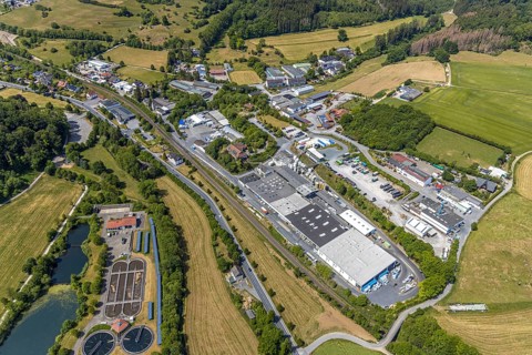 Aerial view, industrial area Helle, Chemische Fabrik Wocklum Gebr. Hertin, Glärbach, Ruhrverband