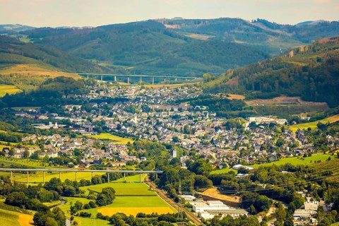 Aerial view, Ruhr valley bridge Velmede, valley bridge Schormecke, river Ruhr, view of Velmede and