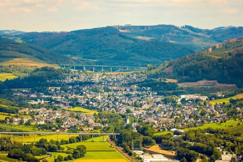Aerial view, Ruhr valley bridge Velmede, valley bridge Schormecke, river Ruhr, view of Velmede and